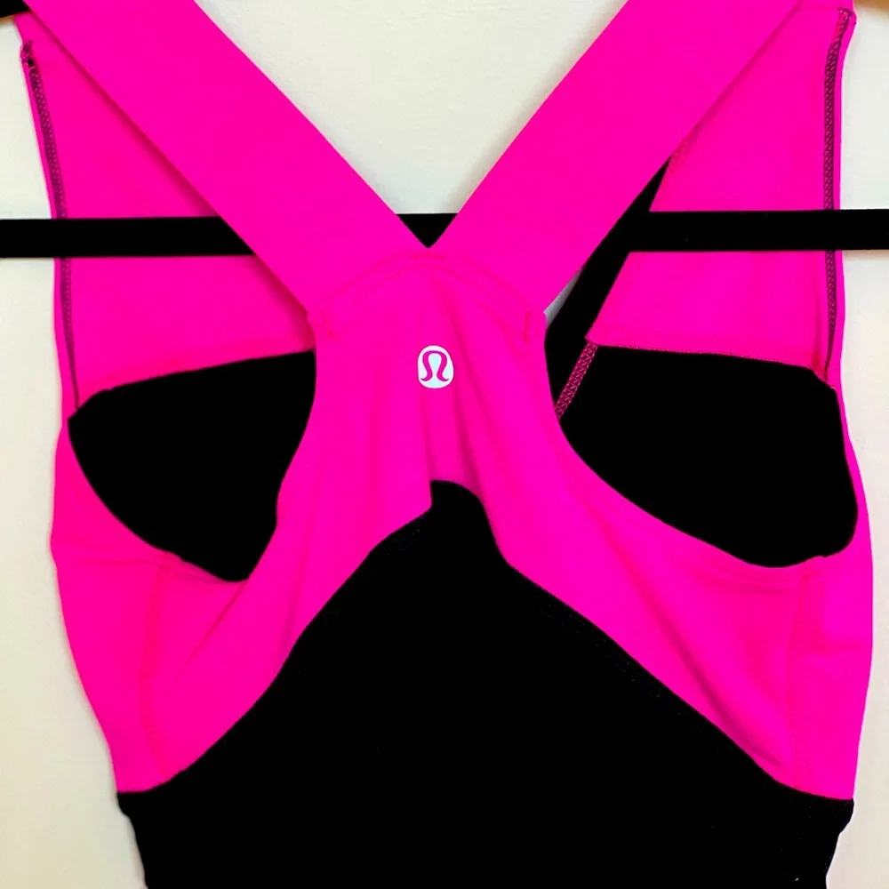 Lululemon hot exercise pink top - Picture 1 of 3